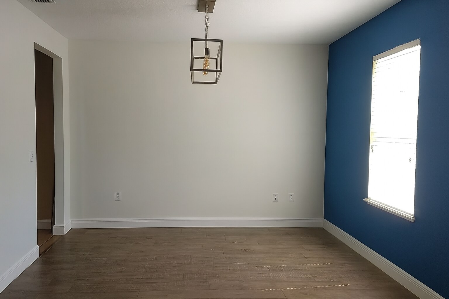 Building Photo - 1860 Soldiers Pass