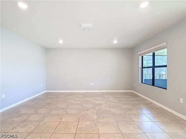 Building Photo - 16056 Enclaves Cv Dr