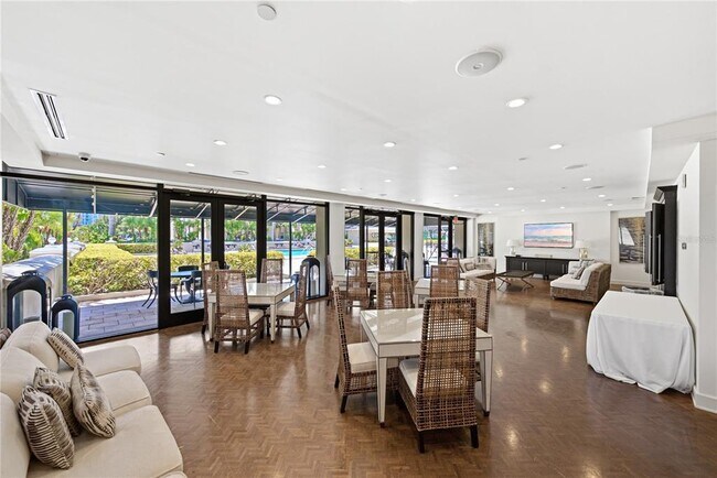 Building Photo - 3301 Bayshore Blvd