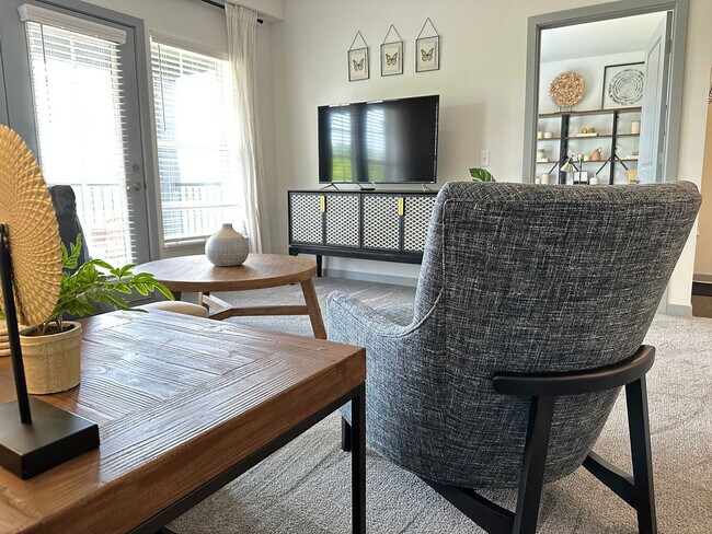 Building Photo - 5102 Aldersgate Dr