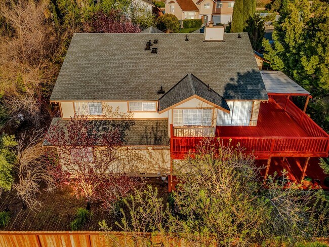 Building Photo - REMARKABLE VIEWS...LOTS OF PRIVACY IN YOUR OWN LITTLE WORLD..