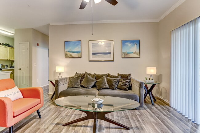 Building Photo - 170 Veracruz Dr