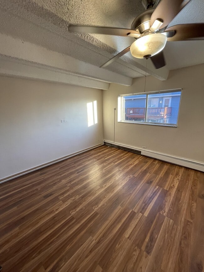 Building Photo - 1180 Yosemite St