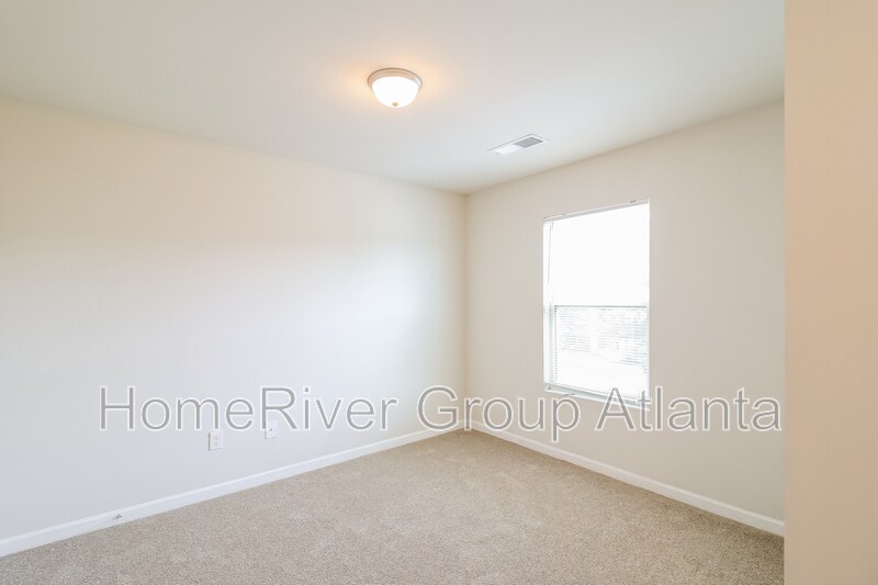 Building Photo - 116 Daisy Cir