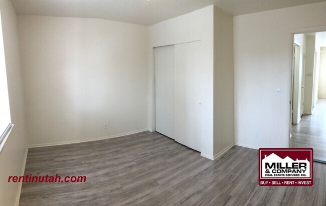 Building Photo - 265 Rigdon Ave