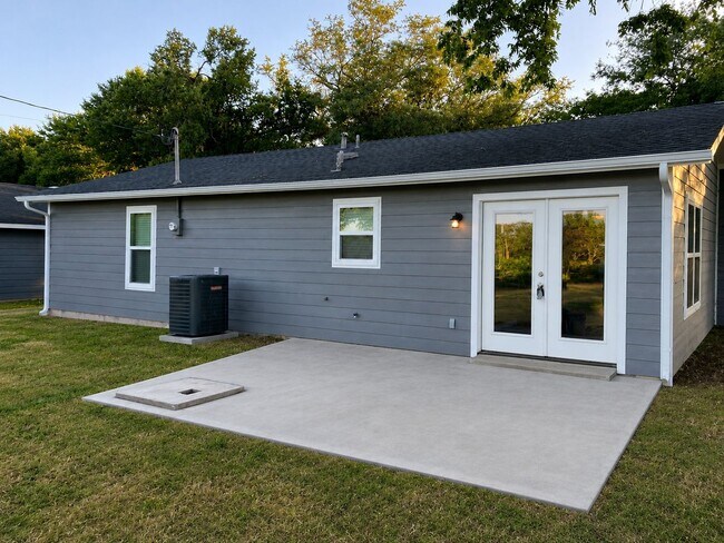Building Photo - 9857 Co Rd 745