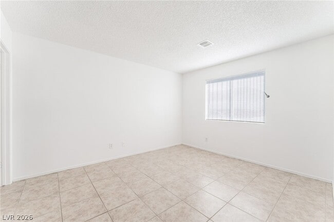 Building Photo - 2257 Exeter Dr