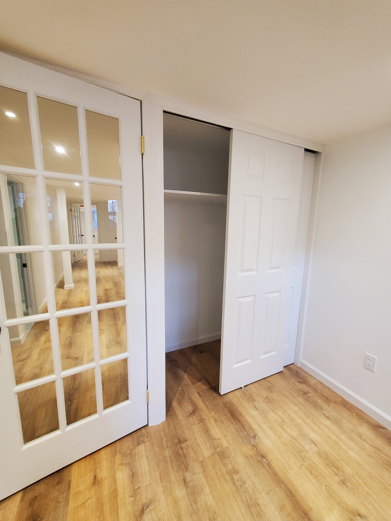 Building Photo - 1380 Park Pl