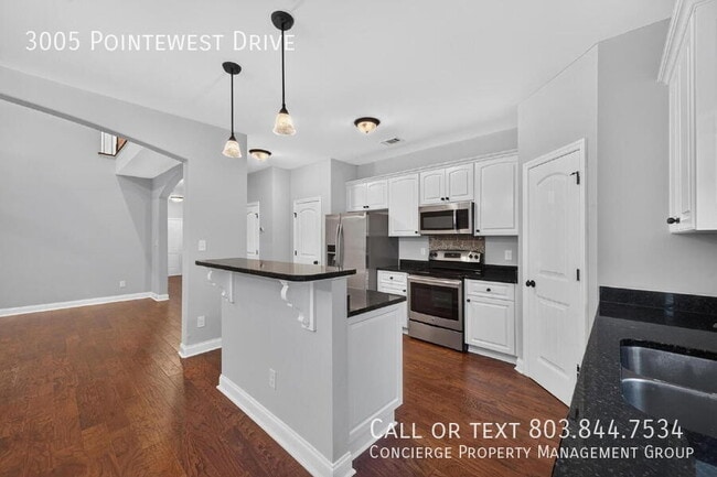 Building Photo - 3005 Pointewest Dr