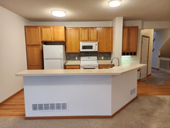 Building Photo - 13667 Couchtown Ave