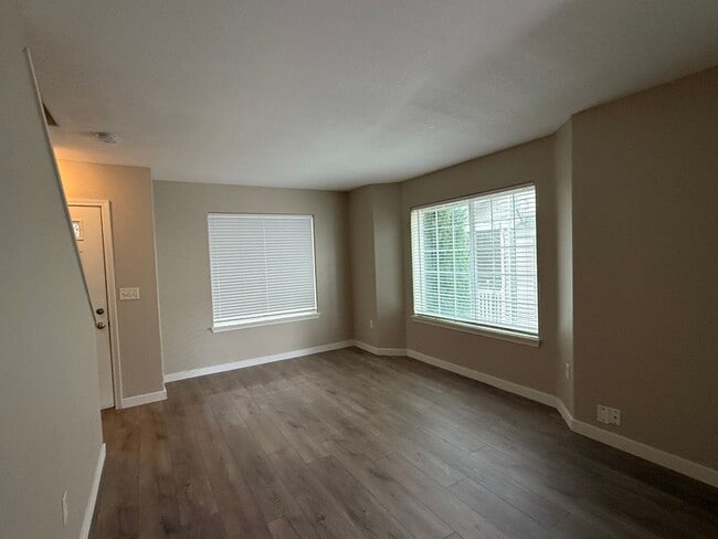 Primary Photo - HOME FOR THE HOLIDAYS - Remainder of 2025 Rent FREE* - Newly Updated Two Bedroom Townhome with Ne...