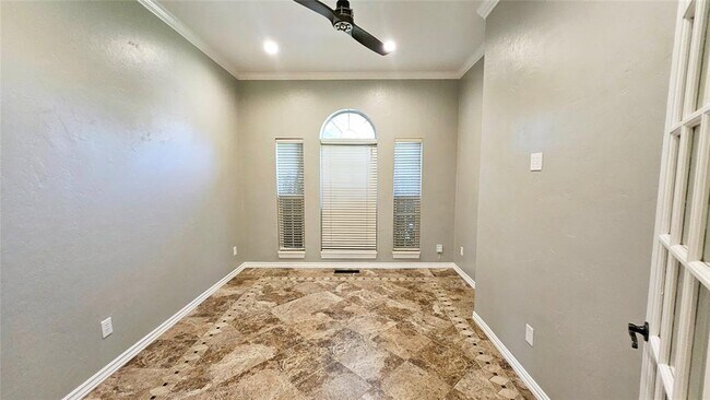 Building Photo - 4017 Eaton Pl