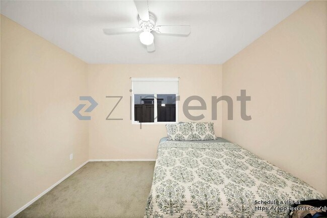 Building Photo - 34142 Dianthus Ln