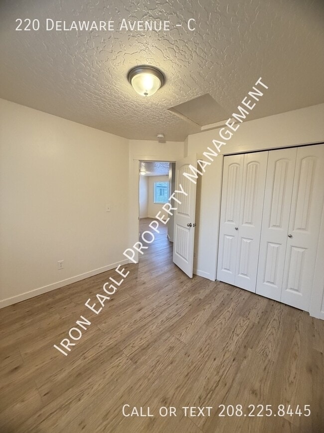 Building Photo - 220 Delaware Ave