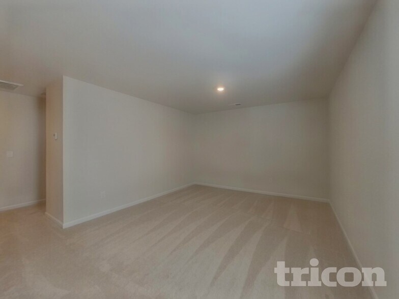 Building Photo - 2503 Trollinger Dr