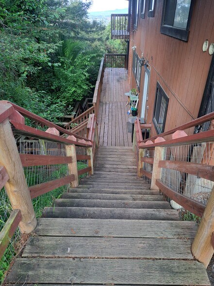 Building Photo - 6170 Plymouth Ave