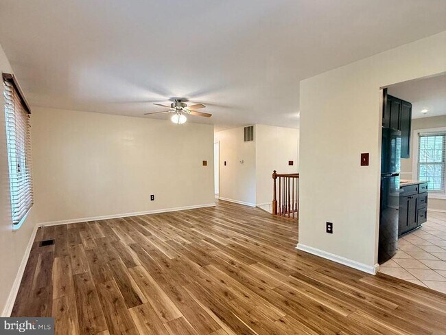 Building Photo - 8487 Inspiration Ave