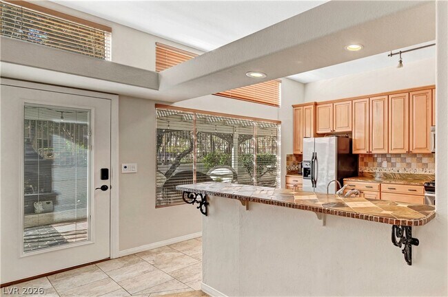 Building Photo - 1405 Sunblush Ln