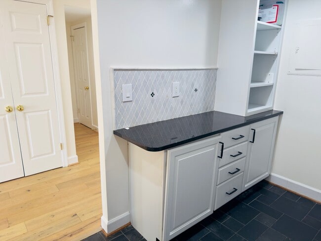 Building Photo - 1080 Wisconsin Ave NW