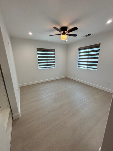 Building Photo - 745 N Doan Dr