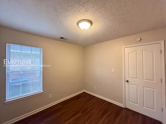 Building Photo - 7312 Durango Dr