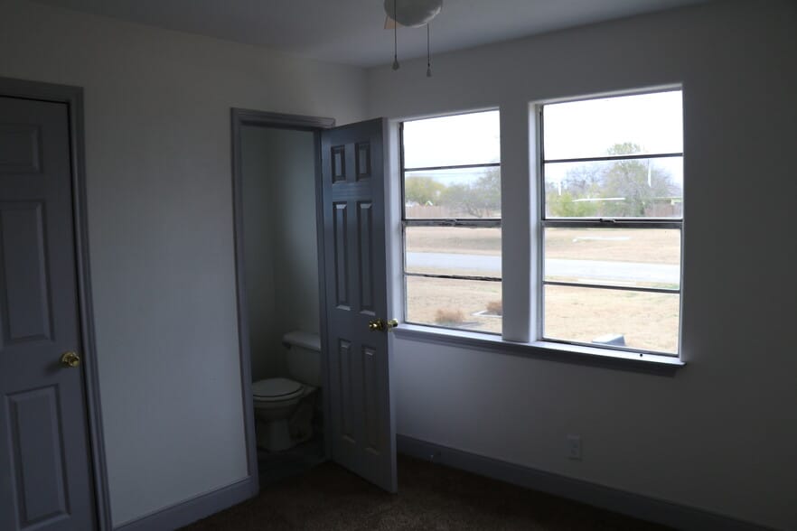 Front Bedroom - 2772 El Paso Ave