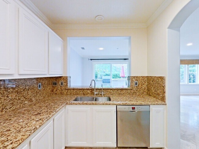 Building Photo - Beautiful 3-Bedroom Home in the Sought-After Trinidad Community, Talega