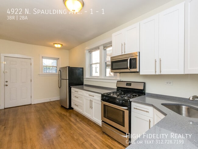 Building Photo - 4922 N Spaulding Ave