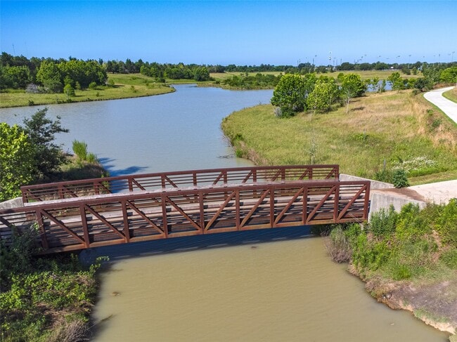 Building Photo - 5815 Dryad Dr