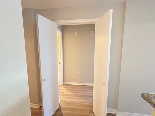 Building Photo - 1 Bed/1 Bath Condo in Gorgeous Resort Styl...