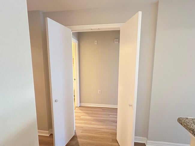 Building Photo - 1 Bed/1 Bath Condo in Gorgeous Resort Styl...