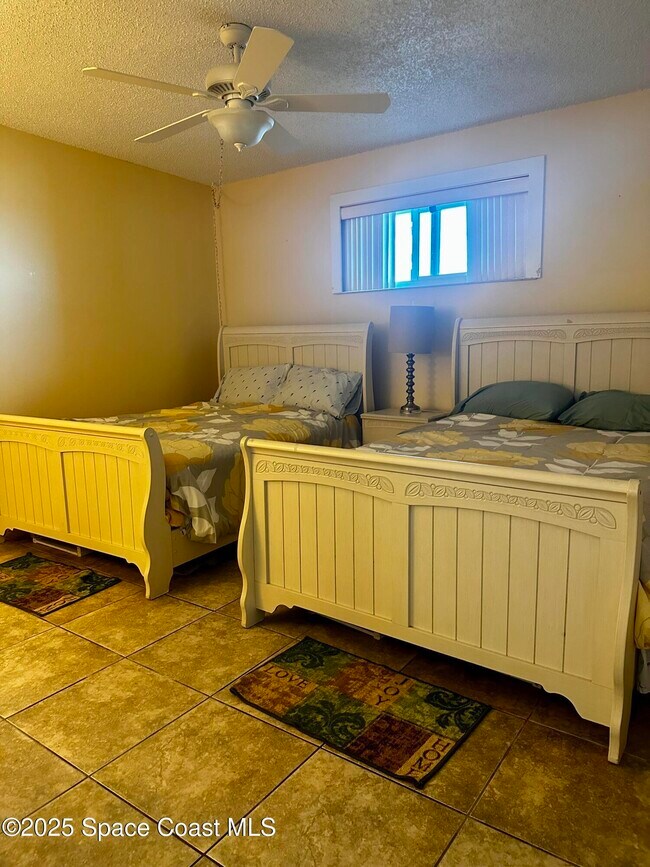 Building Photo - 1175 Jimmy Buffett Mem Hwy