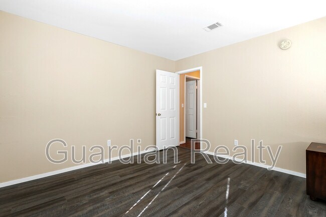 Building Photo - 4504 W Lake Mead Blvd