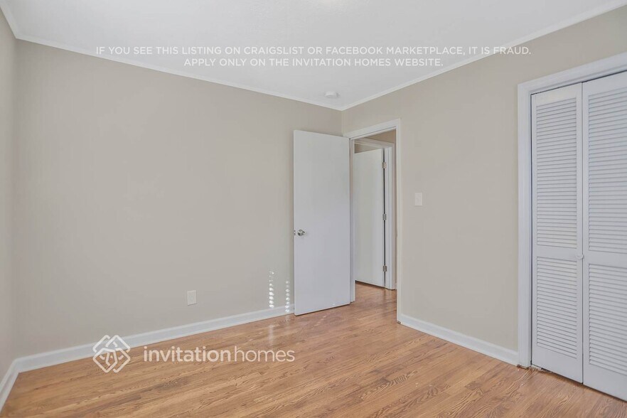 Building Photo - 8510 Dawn Ave