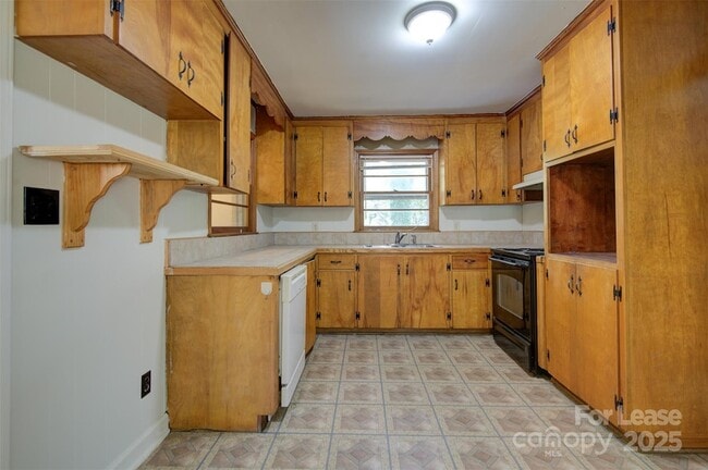 Building Photo - 607 W 19th Ave