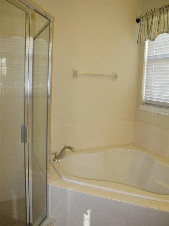 Building Photo - 14331 Cheverleigh Dr