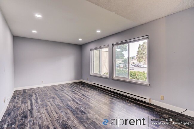 Building Photo - 4 br, 1.5 bath Condo - 201 Carriage Drive,...