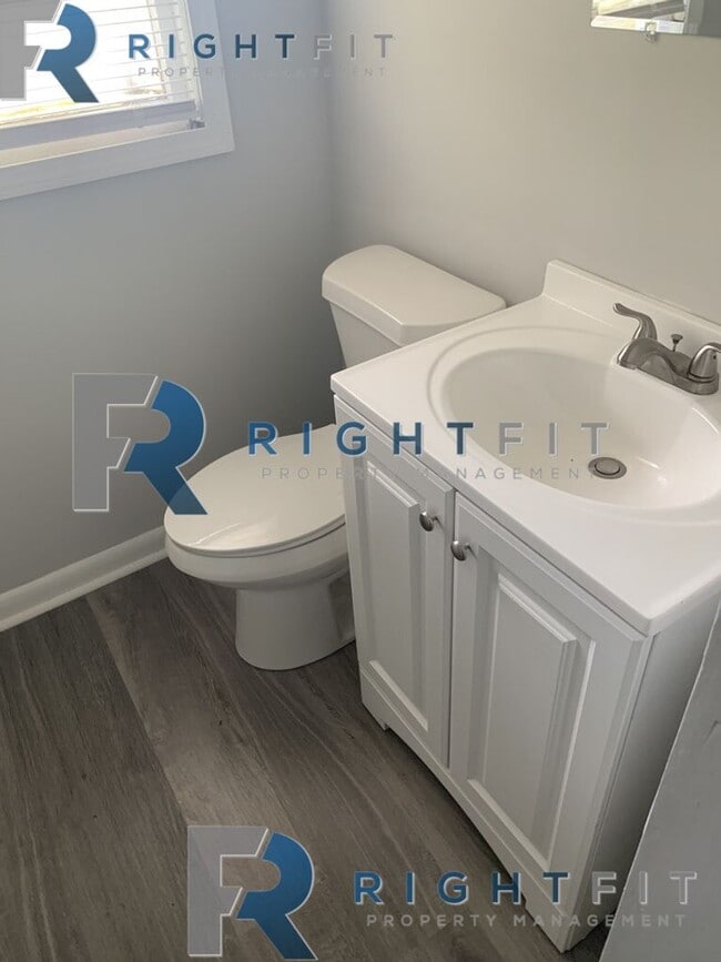 Building Photo - Newly Renovated Home in Columbus