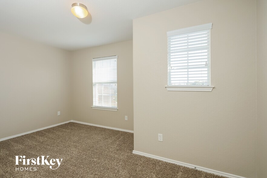 Building Photo - 3422 Coahuila Way