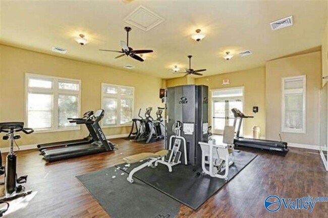 Building Photo - 120 Delilah Ln