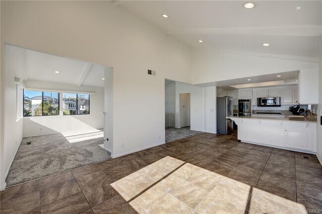 Building Photo - 33816 Colegio Dr