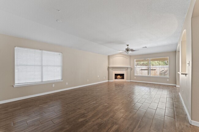 Building Photo - 21146 Terrace Vine Ln