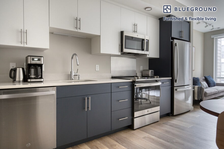 Building Photo - 1550 Soldiers Fld Rd