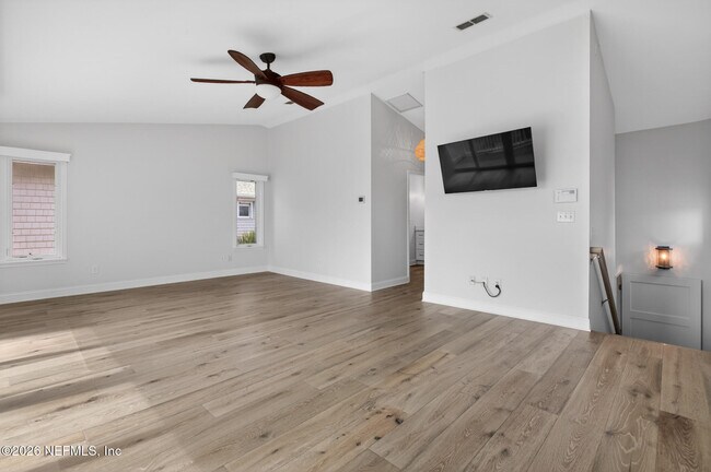Building Photo - 1766 Beach Ave