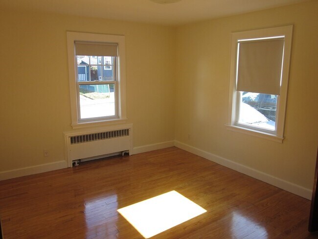Building Photo - 108 Bromfield St