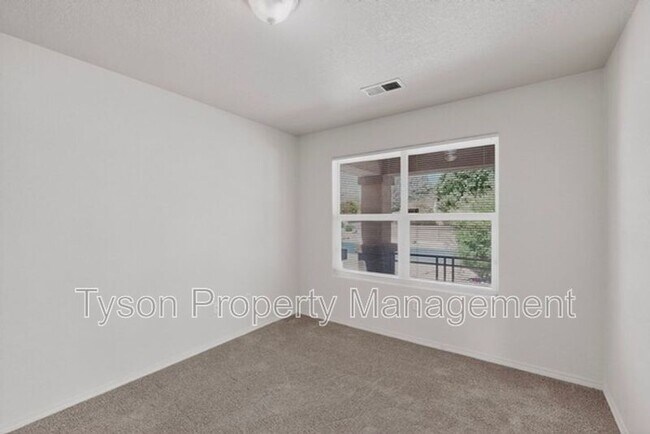 Building Photo - 9012 Sandy Spring Ave SW