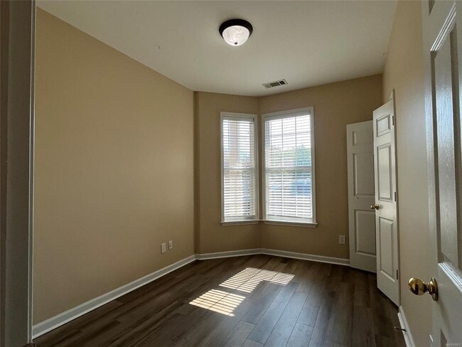 Building Photo - 8951 Alderwood Way