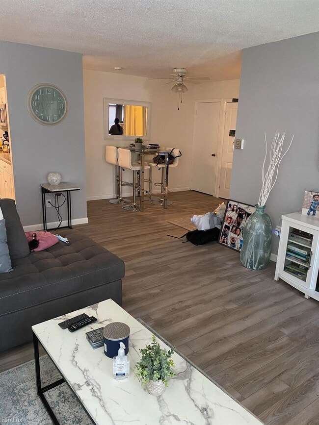 Primary Photo - 1 br, 1 bath Condo - Pine Ridge Condominiums