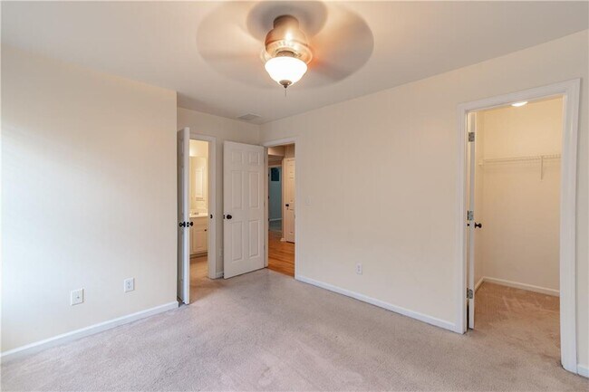 Building Photo - 651 Briarleigh Way