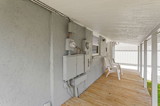 Building Photo - 2005 Portsmouth St